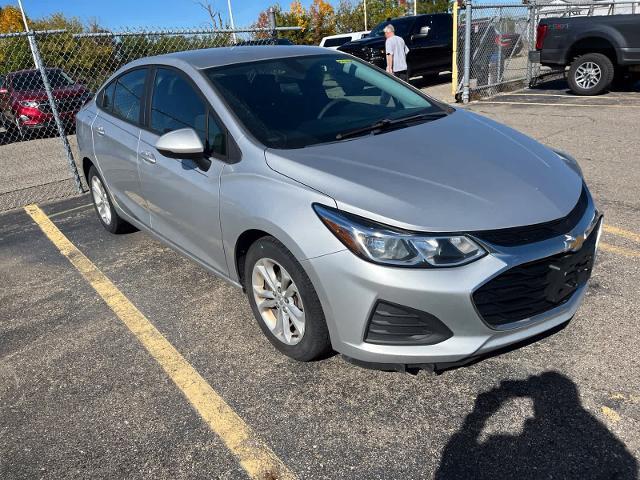 2019 Chevrolet Cruze - $9,779