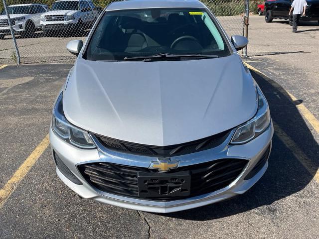2019 Chevrolet Cruze - $9,779