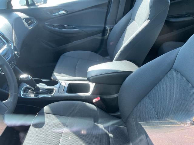 2019 Chevrolet Cruze - $9,779