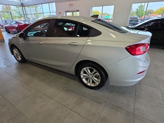 2019 Chevrolet Cruze - $9,779