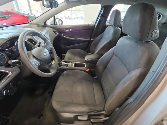 2019 Chevrolet Cruze - $9,779
