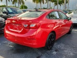 2017 Cruze Thumbnail 3