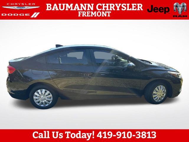 2018 Chevrolet Cruze - $11,990