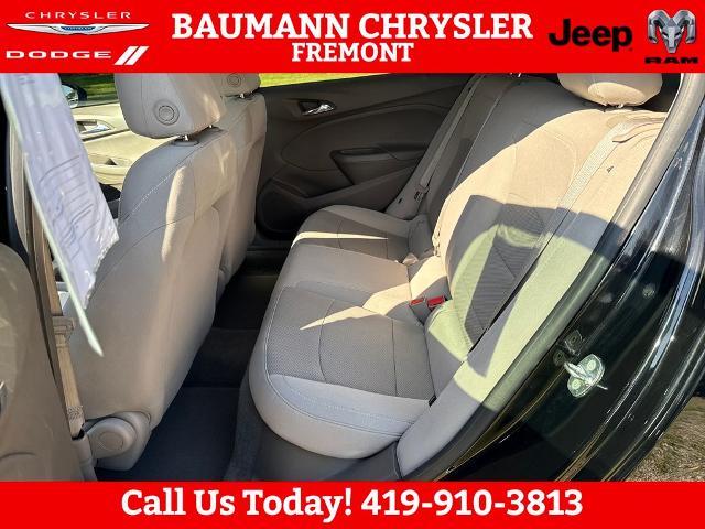 2018 Chevrolet Cruze - $11,990