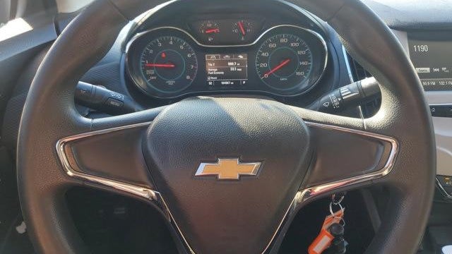 2018 Chevrolet Cruze LS Auto
