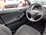 2017 Cruze Thumbnail 14
