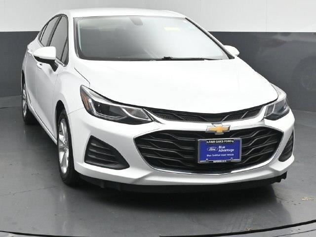 2019 Chevrolet Cruze - $11,899