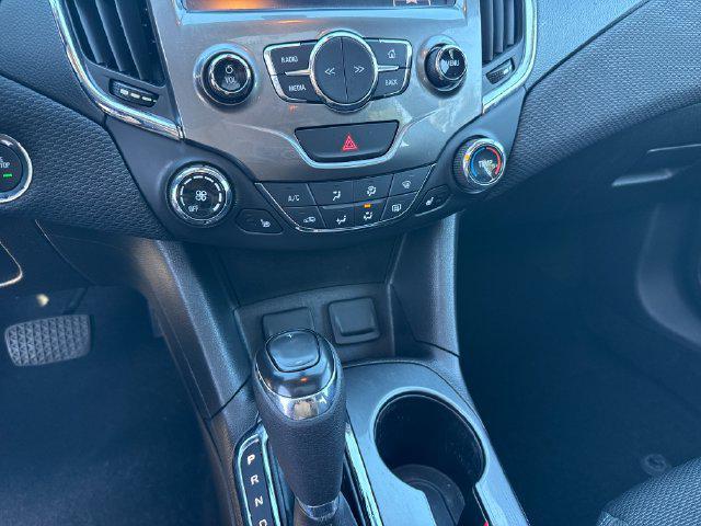 2016 Chevrolet Cruze - $7,899