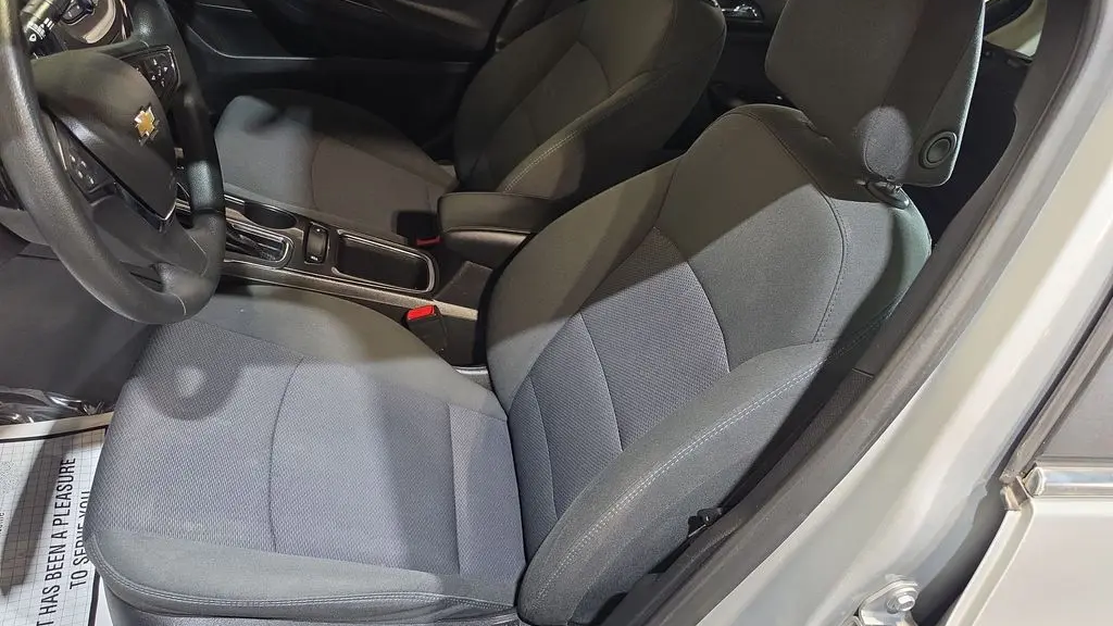 2018 Chevrolet Cruze LT Auto