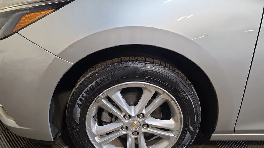 2018 Chevrolet Cruze LT Auto
