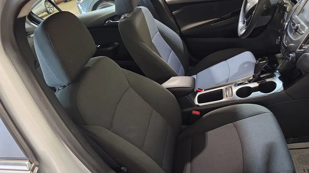 2018 Chevrolet Cruze LT Auto
