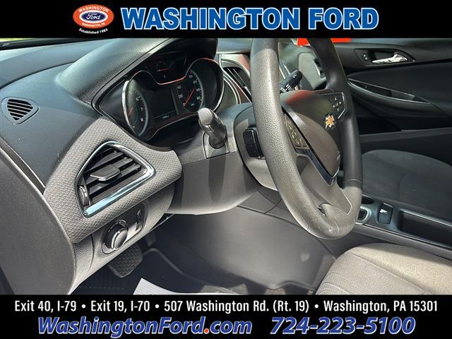 2018 Chevrolet Cruze - $9,900