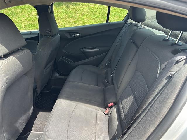2018 Chevrolet Cruze - $9,900