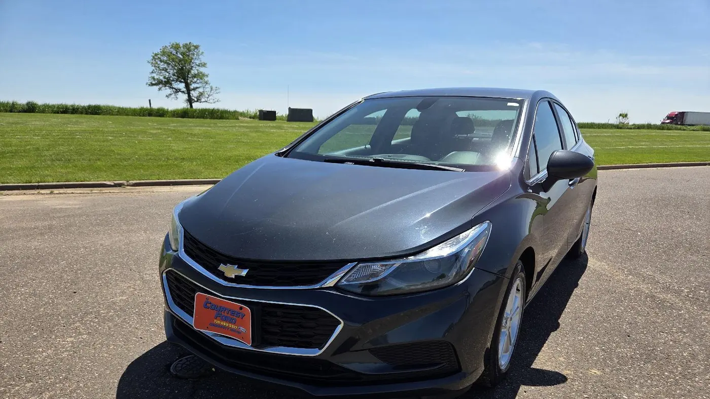 2017 Chevrolet Cruze LT Auto