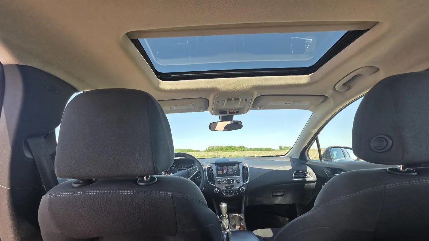 2017 Chevrolet Cruze LT Auto