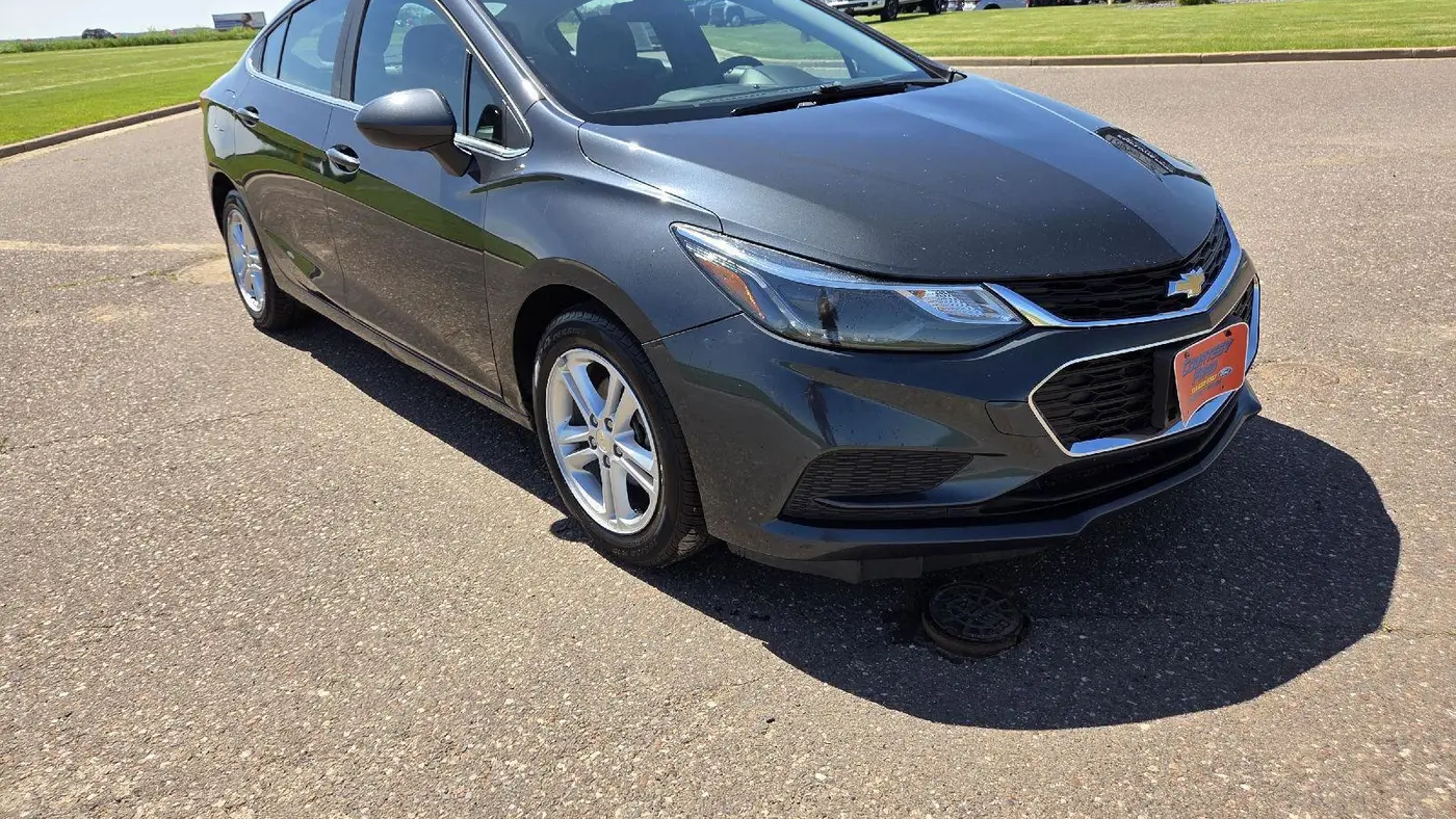 2017 Chevrolet Cruze LT Auto