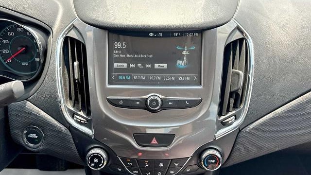 2018 Chevrolet Cruze LT Auto
