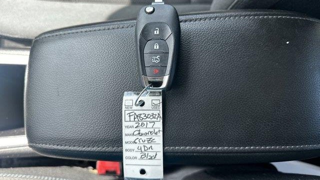 2017 Chevrolet Cruze LT Auto