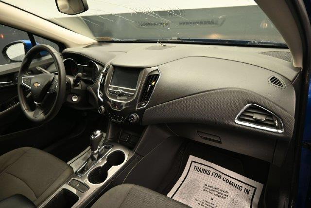 2018 Chevrolet Cruze - $9,322