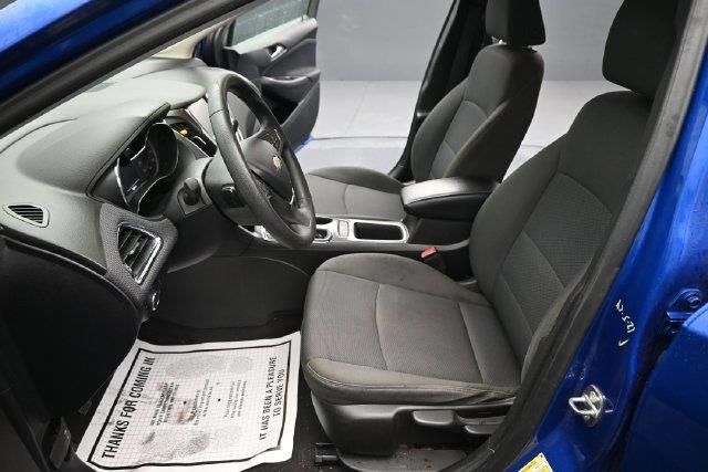2018 Chevrolet Cruze - $9,322