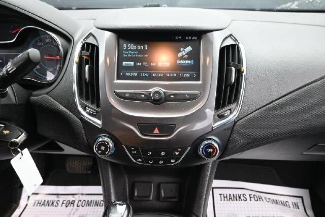 2018 Chevrolet Cruze - $9,322