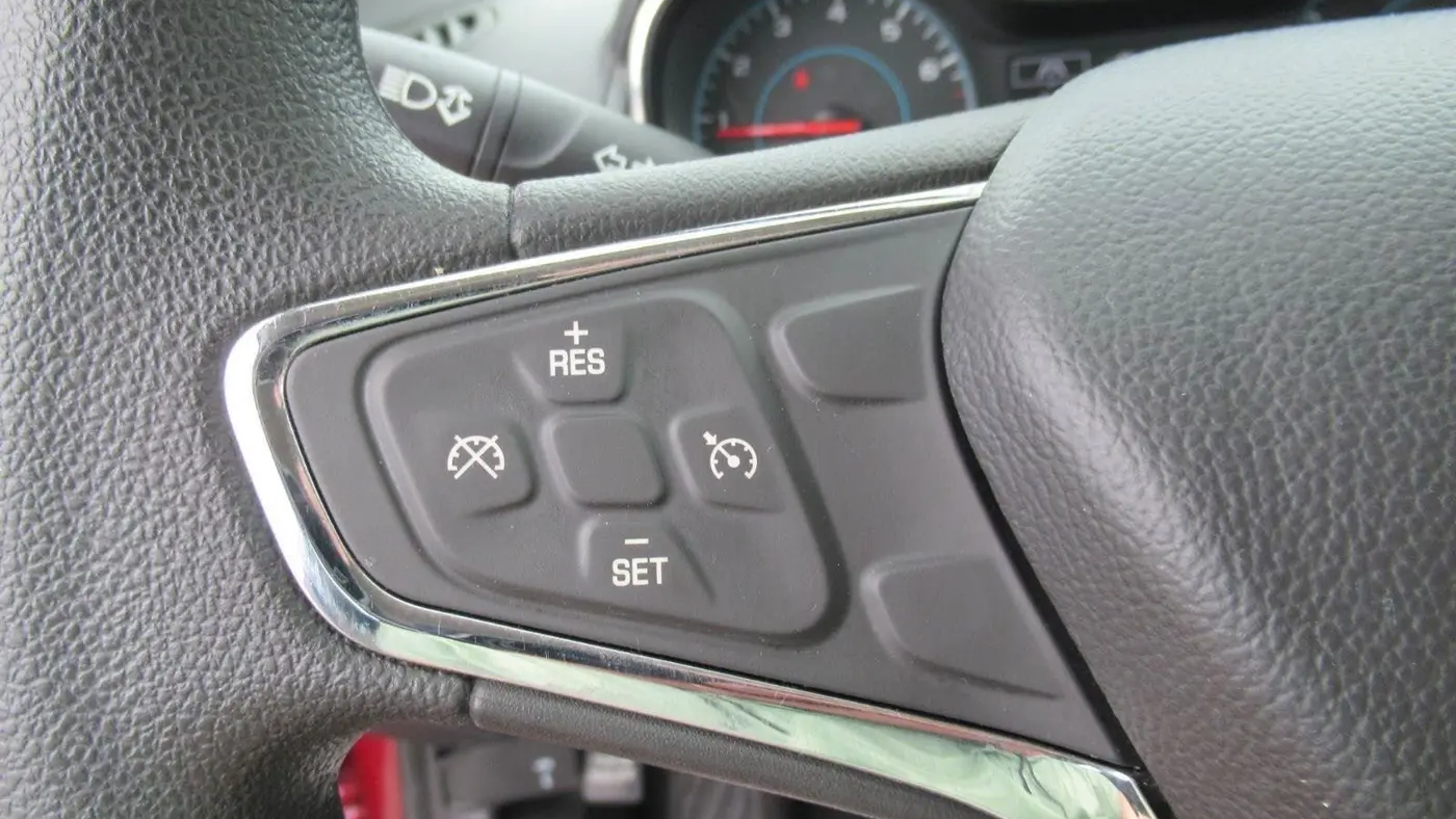 2018 Chevrolet Cruze LT Auto