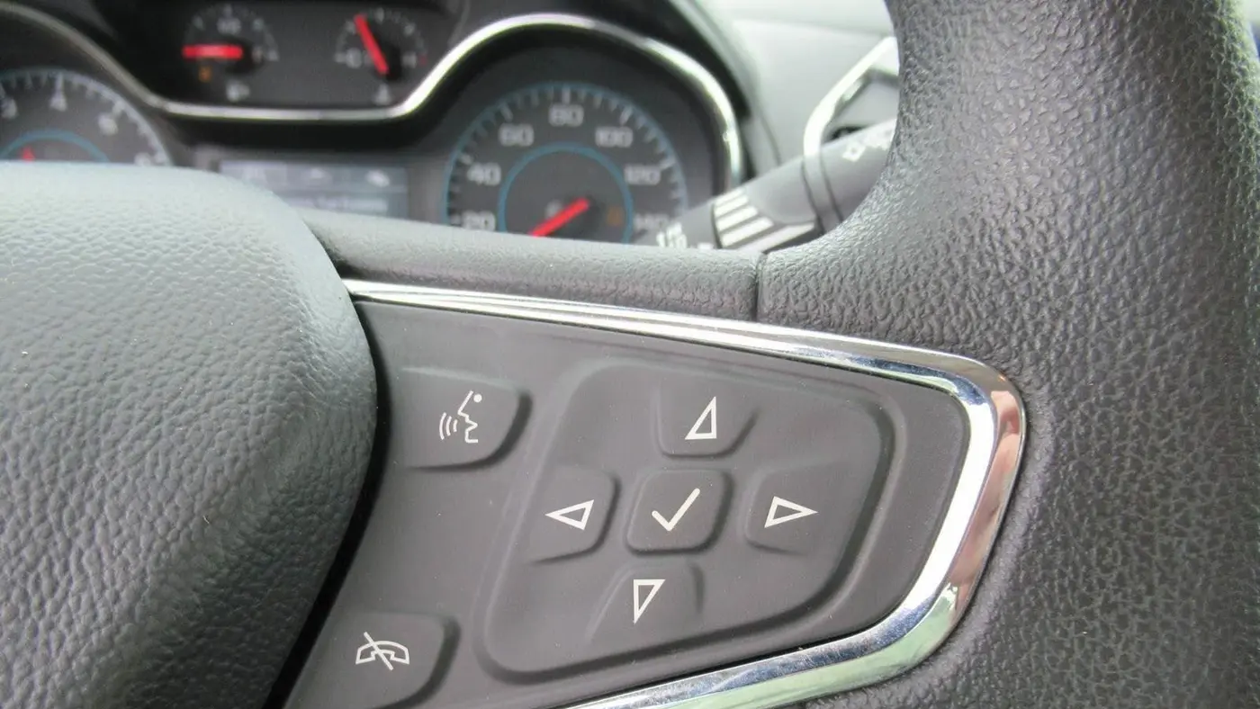 2018 Chevrolet Cruze LT Auto