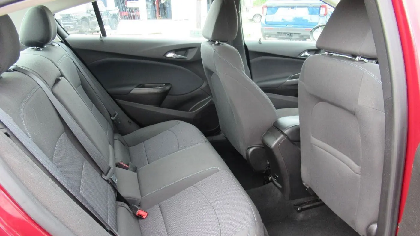 2018 Chevrolet Cruze LT Auto
