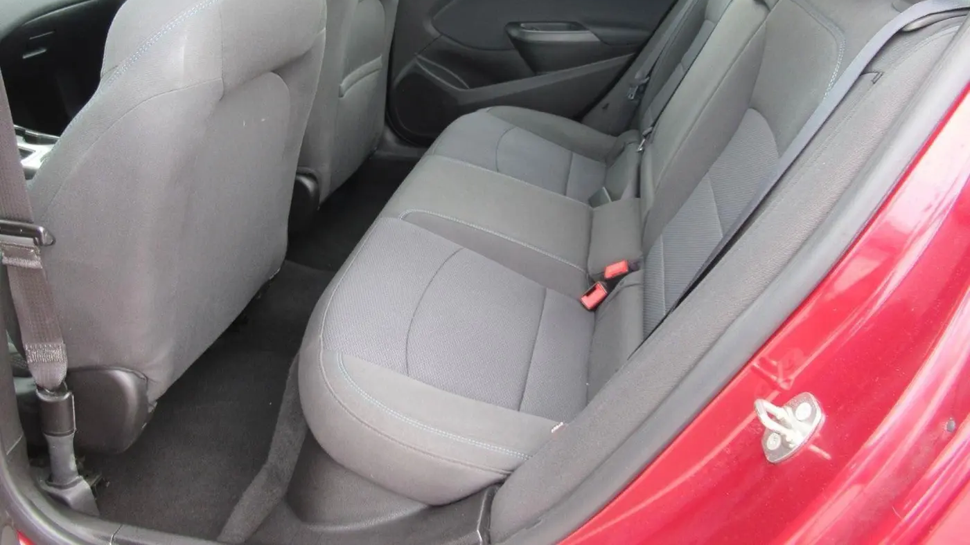 2018 Chevrolet Cruze LT Auto