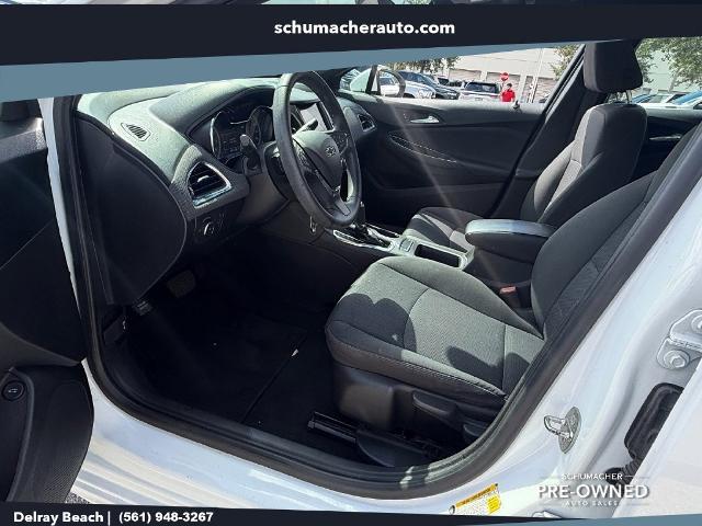 2019 Chevrolet Cruze - $10,998