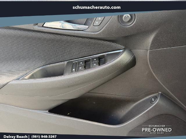 2019 Chevrolet Cruze - $10,998