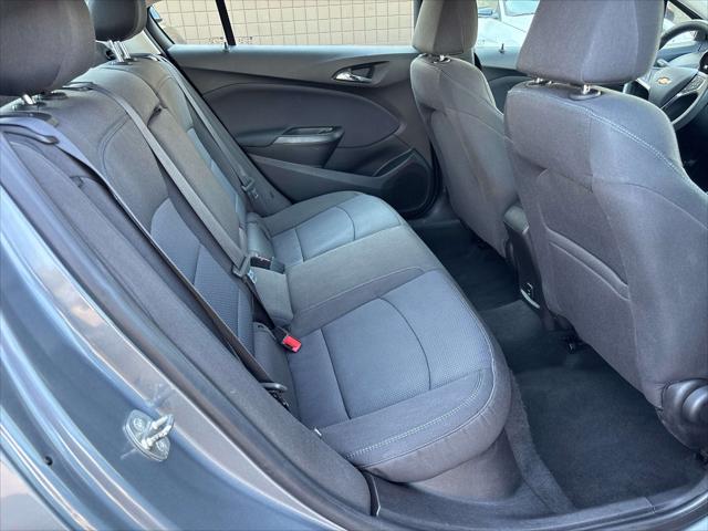 2018 Chevrolet Cruze - $10,900