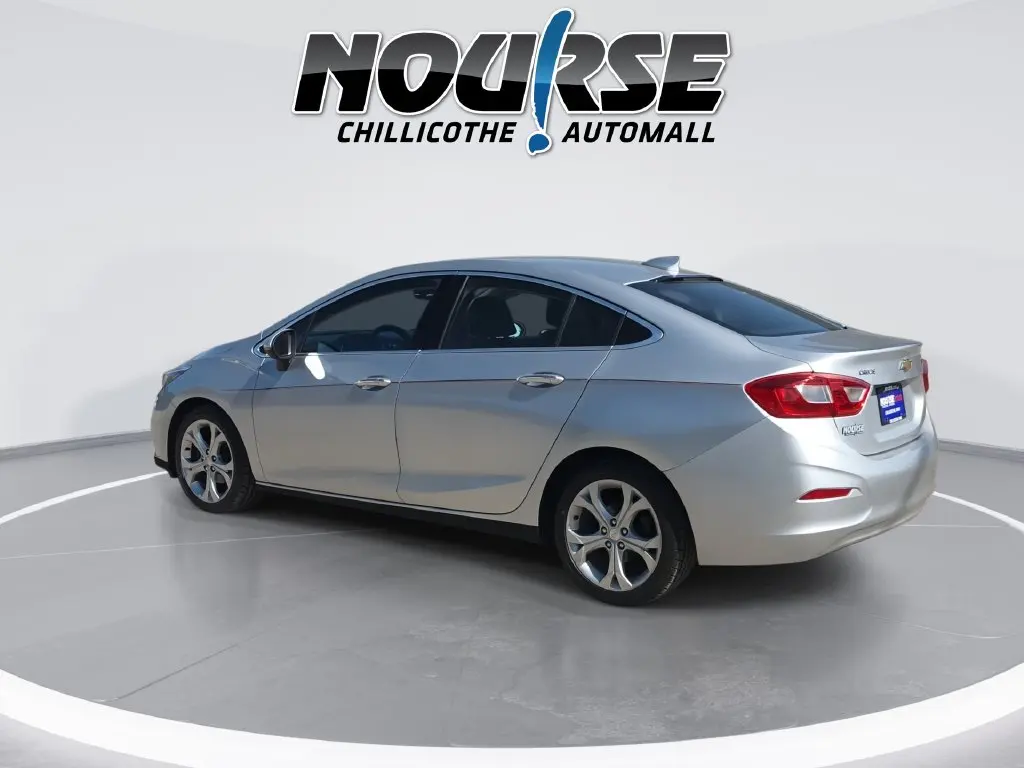 2017 Chevrolet Cruze - $9,996
