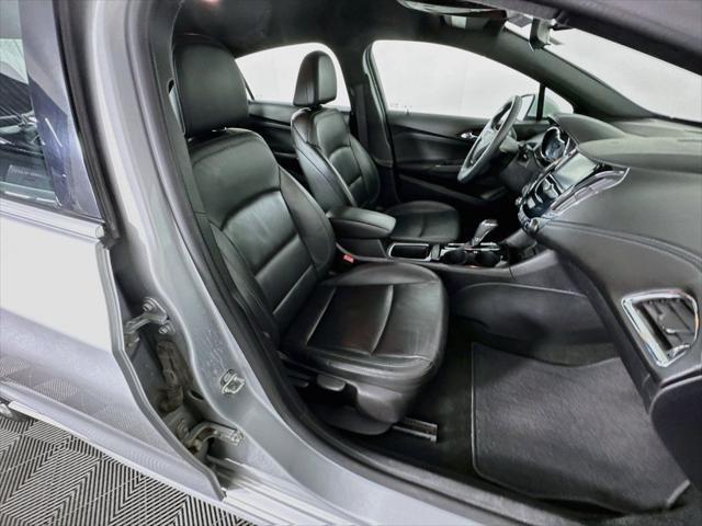 2017 Chevrolet Cruze - $7,550