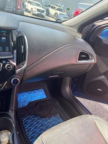 2018 Chevrolet Cruze - $12,142