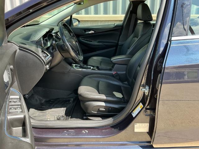 2016 Chevrolet Cruze - $10,996