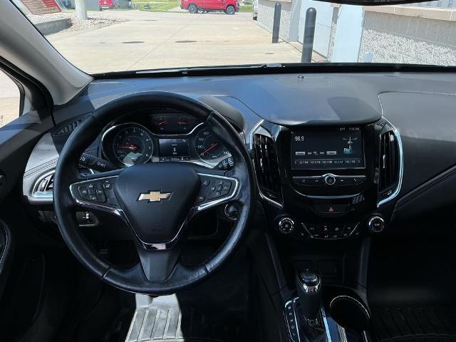 2016 Chevrolet Cruze - $10,996