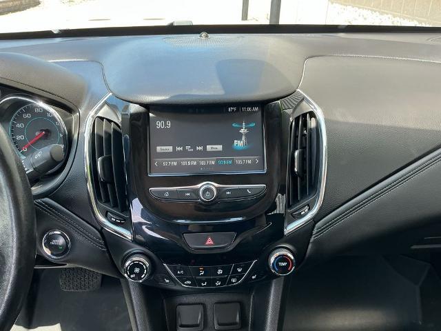 2016 Chevrolet Cruze - $10,996