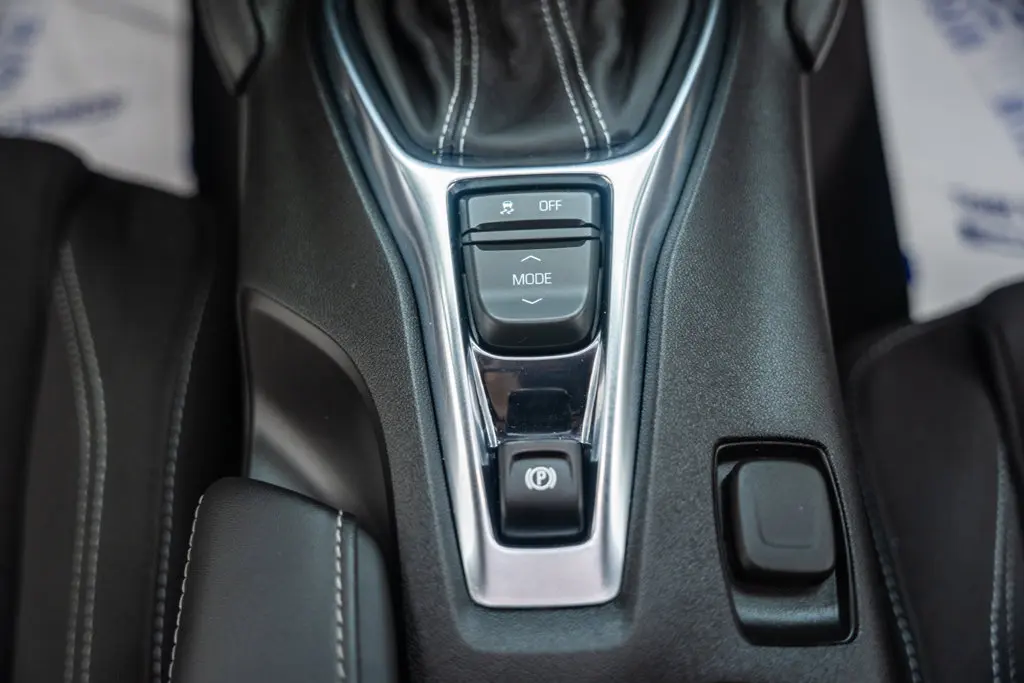 2023 Chevrolet Camaro - $17,000