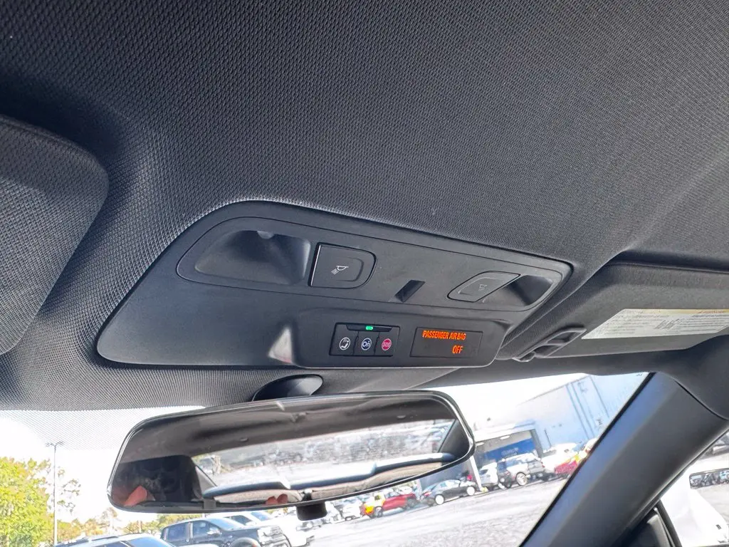 2020 Chevrolet Camaro - $24,252
