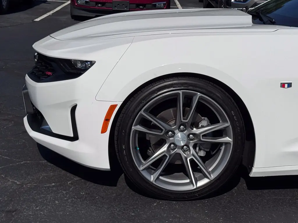 2020 Chevrolet Camaro - $24,252
