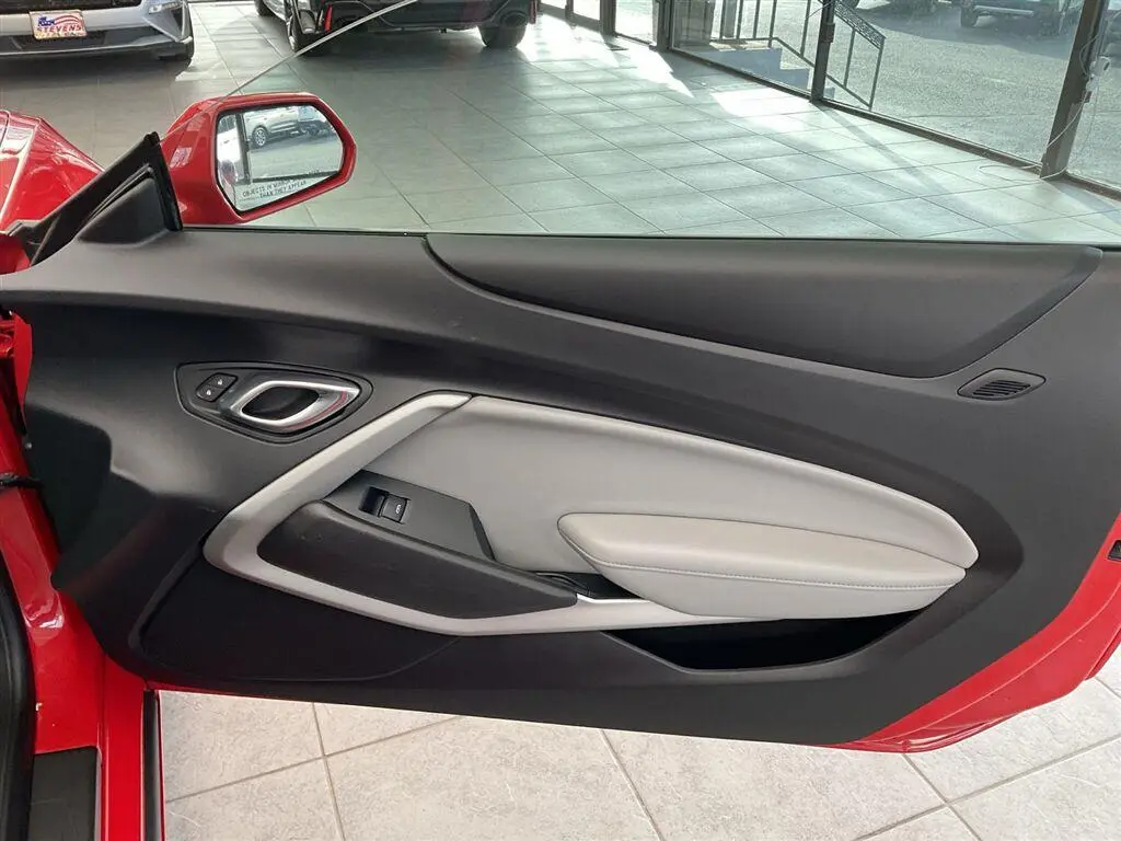2018 Chevrolet Camaro - $16,995