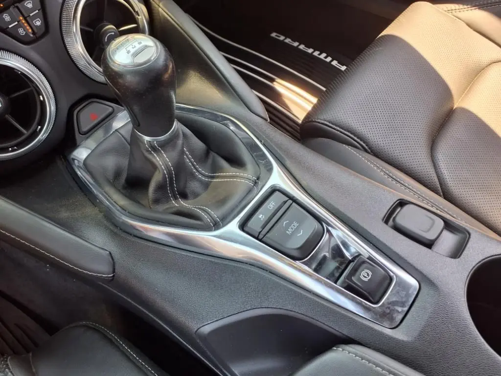 2021 Chevrolet Camaro - $27,990