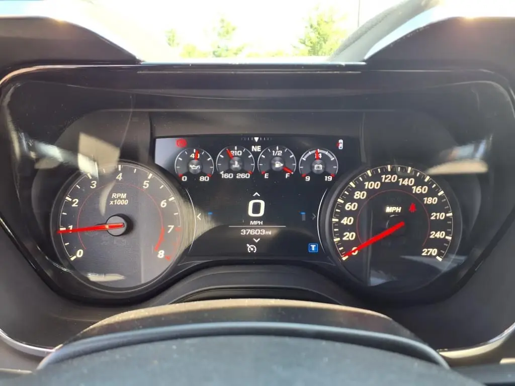 2021 Chevrolet Camaro - $27,990