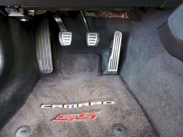 2022 Chevrolet Camaro - $43,199