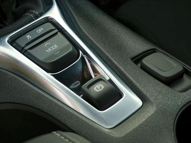 2022 Chevrolet Camaro - $43,199
