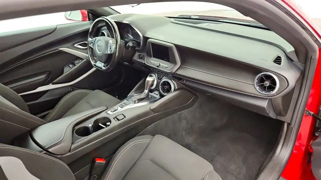 2023 Chevrolet Camaro - $28,995
