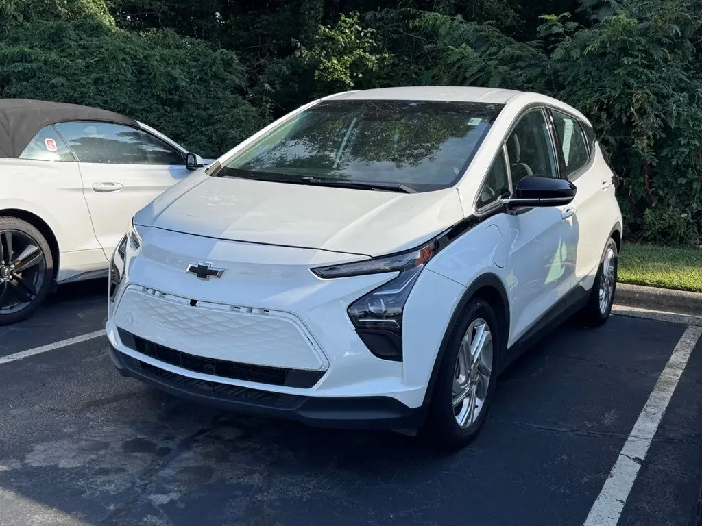 2023 Chevrolet Bolt - $17,000