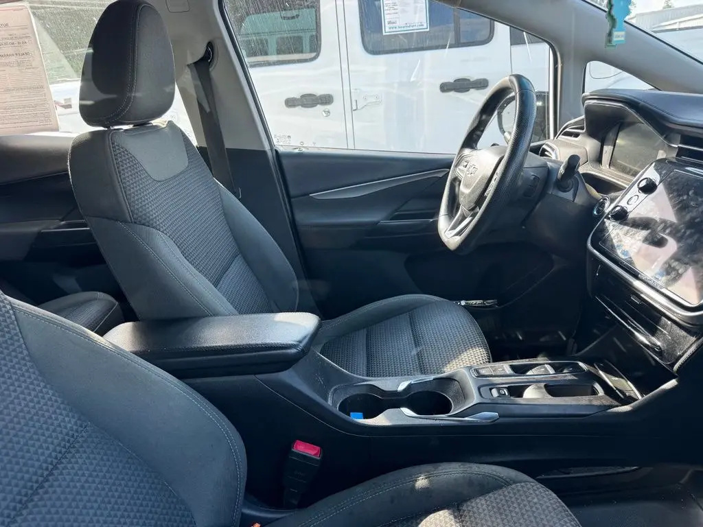 2023 Chevrolet Bolt - $17,000