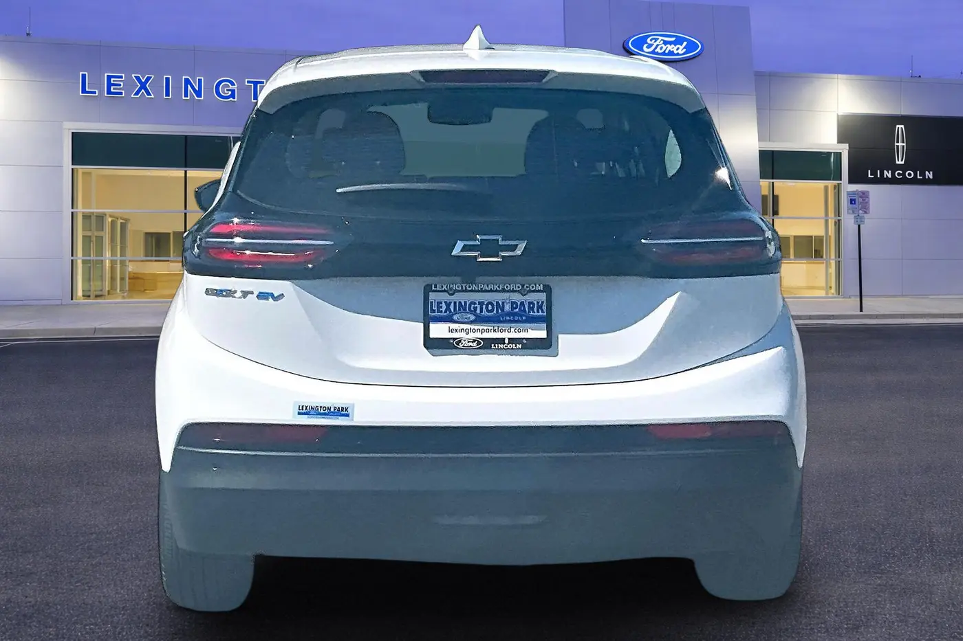2023 Chevrolet Bolt - $25,700